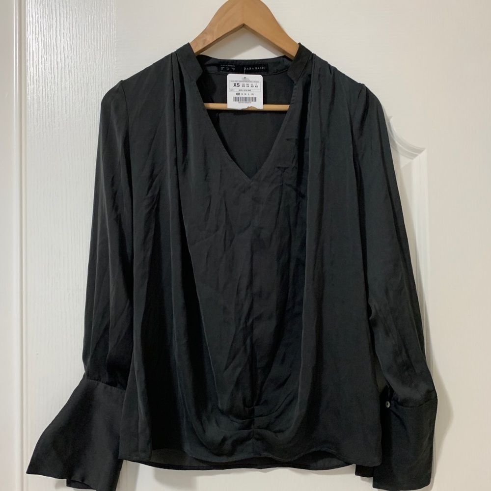 Zara Long Sleeve V Neck Top
